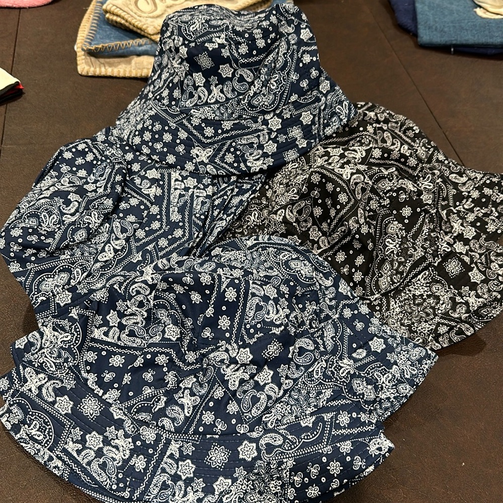 25 Adult Paisley print Cotton Bucket hats